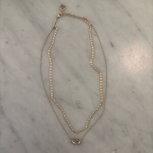 ✨SALE✨Kendra Scott Gold Elisa Necklace with Iridescent Pendant